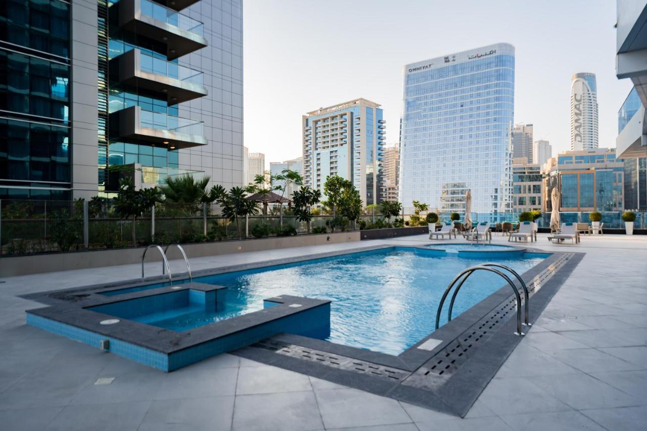 Kasco Homes Waves Tower Business Bay Dubai Exterior foto